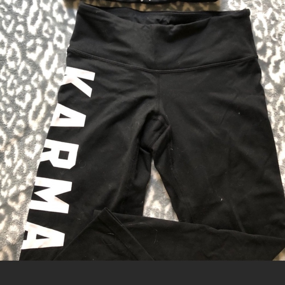 Spiritual gangster xs cropped legging